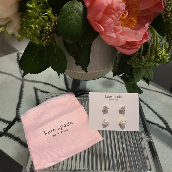 KATE SPADE STUD EARRINGS 2 PAIRS - Picture 1 of 6